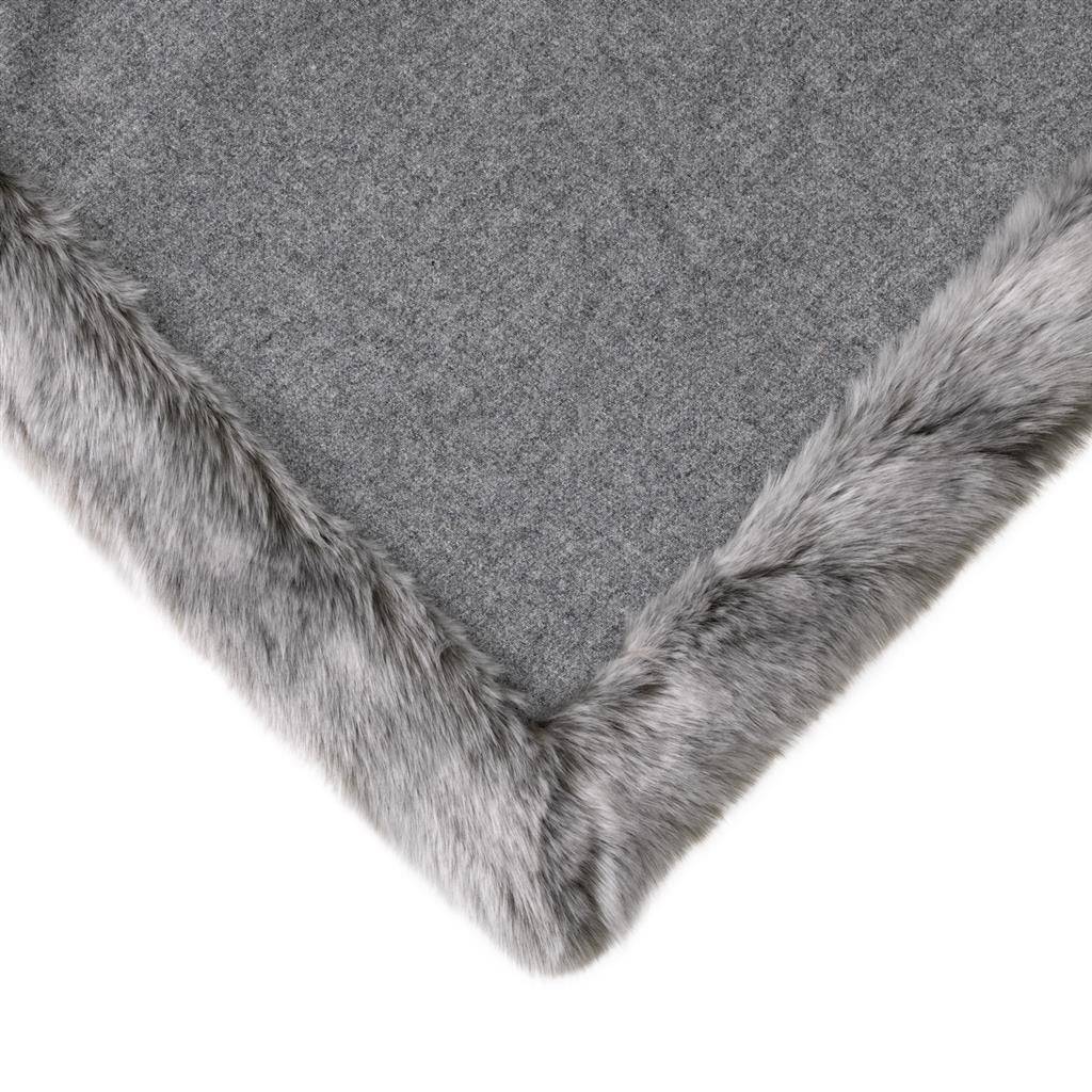 ALASKA Faux Fur Throw